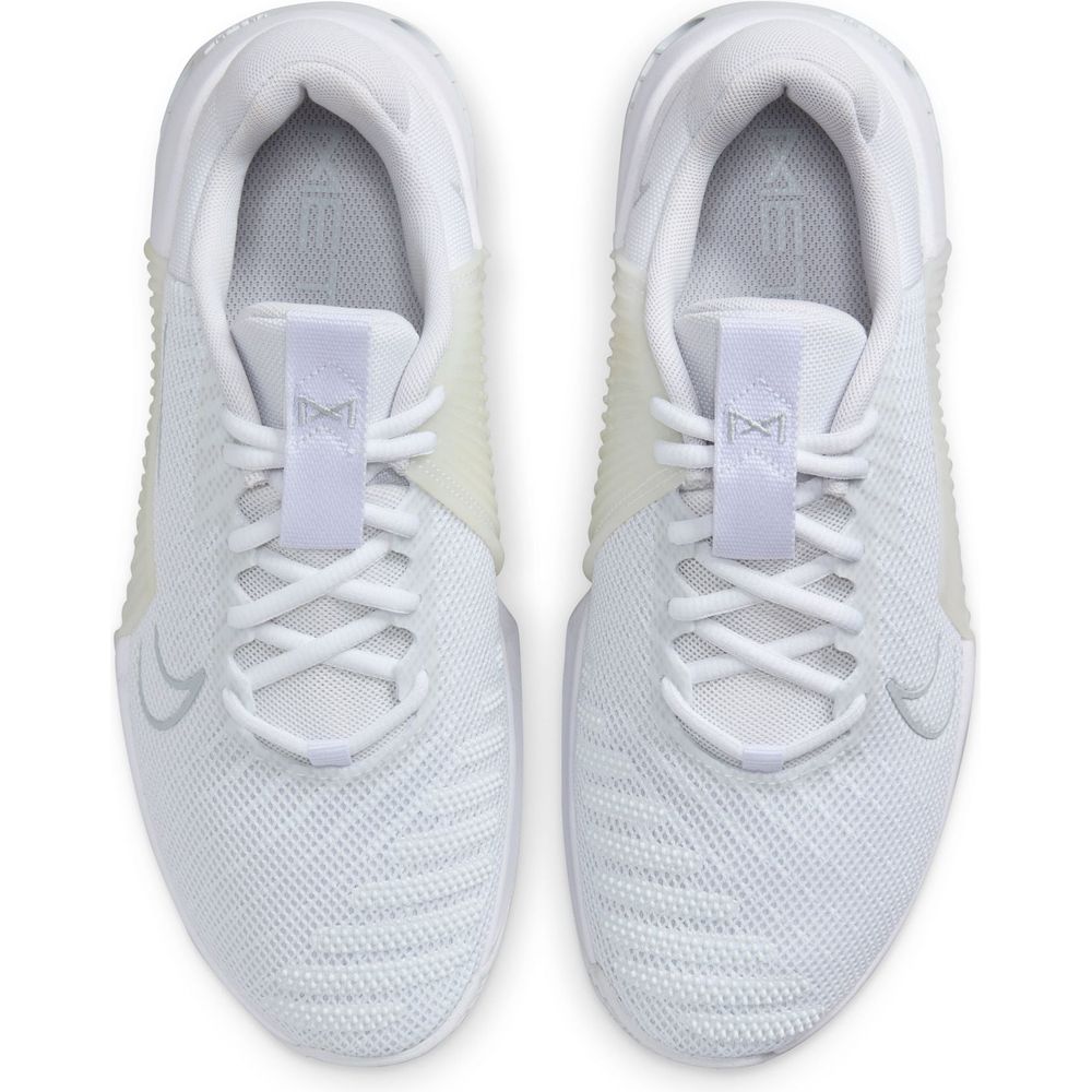 Womens Metcon 9 - White/Pure Platinum – Culture Athletics